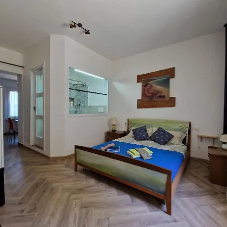 Romantica Apartment *