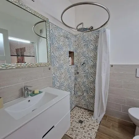 Romantica Apartment *